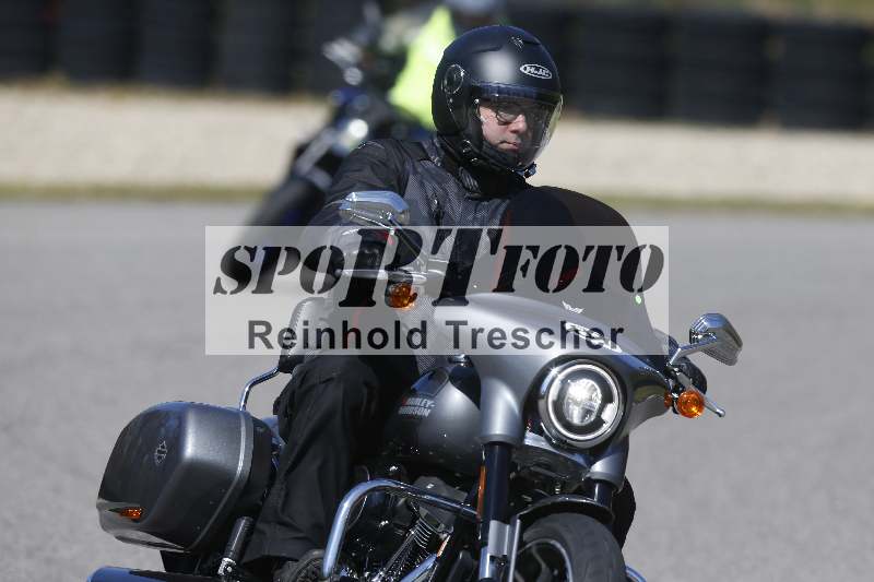 /01 02.04.2026 MAZ ADR/Gruppe gelb Gruppe gruen/87